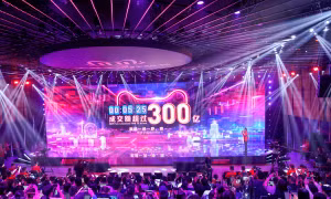 3 triệu người, 4.000 tàu hàng phục vụ ngày hội mua sắm lớn nhất thế giới