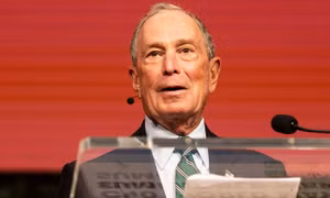 Tỷ phú Michael Bloomberg sẽ tham dự vòng tranh luận của các ứng viên tổng thống đảng Dân chủ