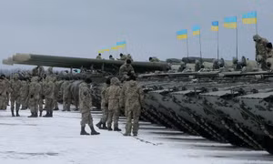 Ukraine có thể thiệt hại hàng tỷ USD vì thiết quân luật
