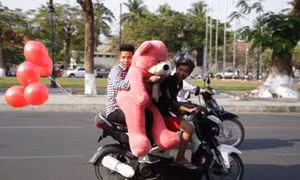 Tại sao ngành giáo dục Campuchia coi Valentine là ngày nguy hiểm?