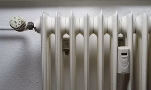 Người bật lò sưởi, bình nước nóng cao quá mức có thể bị phạt tù ở Thụy Sĩ 