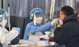 Hàn Quốc hướng dẫn các nước đang phát triển tự sản xuất vaccine COVID-19