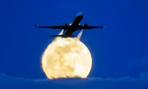 Ngắm Siêu Trăng Giun thắp sáng trời đêm 