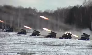 Xem dàn vũ khí hiện đại Nga-Belarus tập trận nảy lửa giáp biên giới Ukraine