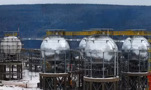 Nga vô tình cung cấp nhiên liệu giá rẻ cho Ukraine