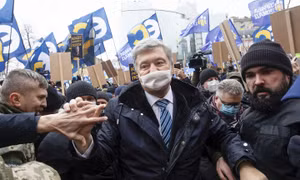 Tổng thống Putin đề nghị cựu Tổng thống Ukraine Poroshenko tị nạn tại Nga