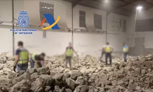 Lật tẩy mánh khóe buôn ma túy mới: giấu trong đá tảng