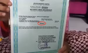 Lý do cậu bé Indonesia được bố mẹ đặt tên là Google