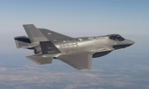 Hàng trăm người Na Uy khiếu kiện chính phủ về tiếng ồn của tiêm kích F-35
