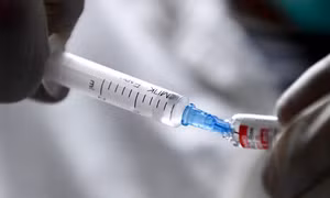 Chuyên gia Nga: Kháng thể với biến thể Delta có thể không chống được Omicron