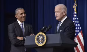 Ông Barack Obama nổi lên là nhân vật trung tâm của cuộc đua vào Nhà Trắng năm 2020
