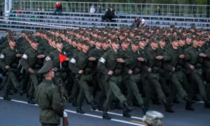 Vượt lên nỗi lo COVID-19, Belarus duyệt binh mừng chiến thắng phát-xít