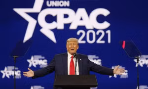 Cựu Tổng thống Mỹ Trump bắn tín hiệu sẵn sàng trở lại cuộc chơi