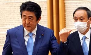 Thủ tướng Abe và đảng LDP 'dọn đường' để ông Y. Suga làm người kế nhiệm