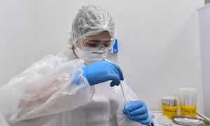 Nga tiêm thử nghiệm vaccine ngừa COVID-19 Sputnik Light