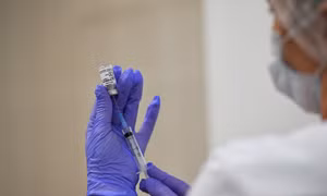 Thử nghiệm giai đoạn cuối vaccine Sputnik-V của Nga thành công