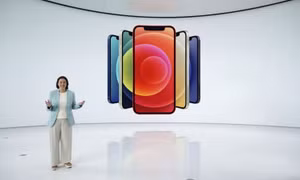 Điện thoại iPhone là thiết bị công nghệ bán chạy nhất trong năm 2020