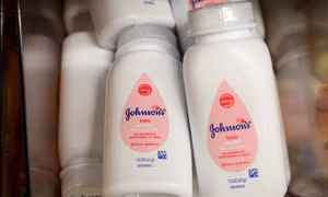 J&J bị áp mức phạt kỉ lục 2,1 tỷ USD vì phấn rôm trẻ em gây ung thư