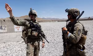 Tờ WSJ: Tình báo Nga trả tiền thưởng để Taliban tấn công lính Mỹ	