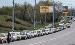 Ukraine tê liệt vì thiếu hụt xăng dầu trầm trọng