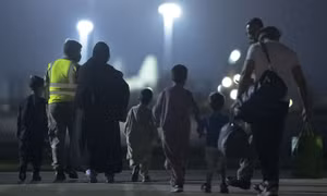 Chùm ảnh chiến dịch sơ tán chạy đua với thời gian ở Afghanistan