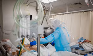 Israel sẽ tiêm mũi vaccine Pfizer thứ 3 để ngừa biến thể Delta 