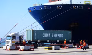 Xuất khẩu của Trung Quốc bất ngờ tăng mạnh giữa lúc khủng hoảng điện