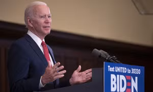 Bầu cử Mỹ: Ông Biden củng cố hình ảnh dân túy khi chỉ trích ông Trump và Phố Wall