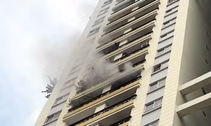 TP Hồ Chí Minh: Cháy căn hộ tầng 11 chung cư Flemington