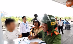 TP Hồ Chí Minh: Nhiều tài xế bị phạt tại sân bay Tân Sơn Nhất