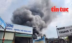 TP Hồ Chí Minh: Cháy lớn nhà dân ngày cận Tết