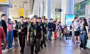 Cảng hàng không Tân Sơn Nhất đảm bảo an toàn các chuyến bay trong dịp Quốc tang 