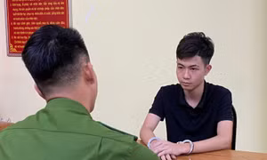 TP Hồ Chí Minh: Bắt giữ đối tượng gây rối trật tự tại phố Bùi Viện