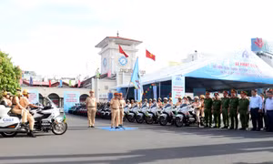 TP Hồ Chí Minh: Ra quân tuyên truyền kết hợp xử lý xe tự chế, xe ba bánh