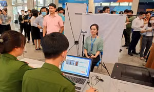 TP Hồ Chí Minh: Cấp tài khoản định danh điện tử mức 2 tại sân bay Tân Sơn Nhất