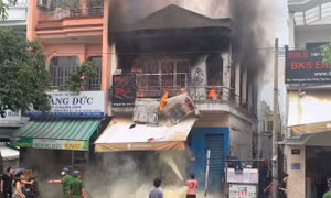TP Hồ Chí Minh: Cháy lớn nhà dân kinh doanh đồ điện tử