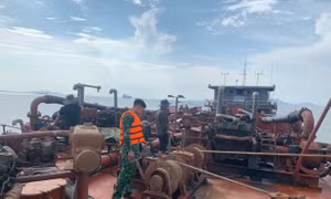 Biên phòng TP Hồ Chí Minh liên tiếp bắt giữ các tàu vận chuyển và khai thác cát trái phép