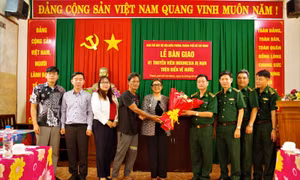 Bàn giao thuyền viên Indonesia bị nạn trên biển cho cơ quan ngoại giao