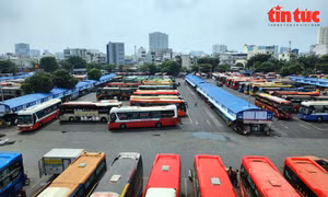 TP Hồ Chí Minh: Giá vé tàu, xe đi các tỉnh dịp nghỉ lễ 30/4 và 1/5 tăng không quá 40%
