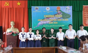 Bộ đội Biên phòng TP Hồ Chí Minh đồng hành cùng học sinh xã đảo Thạnh An