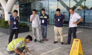 TP Hồ Chí Minh: Nhà thầu lên tiếng về nền đá lát nhà ga T3 sân bay Tân Sơn Nhất 