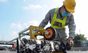 'Đinh tặc' giăng bẫy người đi đường ở TP Hồ Chí Minh