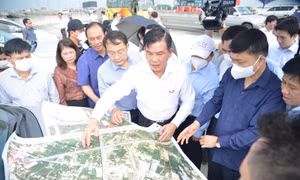 Kiểm tra thực tế toàn tuyến Vành đai 3 (TP Hồ Chí Minh) 