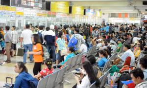 Giá vé tàu, xe dịp lễ Quốc khánh 2/9 tăng không quá 40%