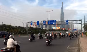 TP Hồ Chí Minh: Các ‘điểm nóng’ ùn tắc vẫn thông thoáng trong ngày đầu tuần