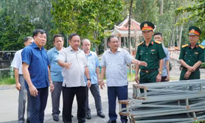 Quân khu 7 khảo sát vị trí nghi có mộ liệt sĩ tại Công viên Lê Thị Riêng