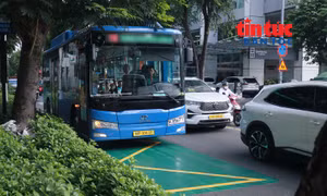Hành khách đi xe buýt tại TP Hồ Chí Minh có cơ hội nhận quà trị giá 40 triệu đồng