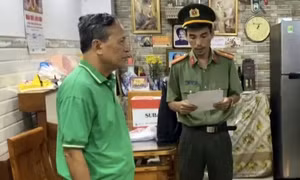Khởi tố 2 đối tượng tham gia tổ chức khủng bố ‘Chính phủ quốc gia Việt Nam lâm thời’
