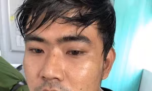 Nghi ngờ bị hủy hôn do có người thứ ba, đâm chết bạn gái rồi nhảy xuống kênh tự tử