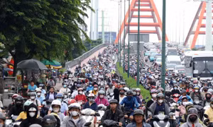 TP Hồ Chí Minh: Giao thông ùn tắc kéo dài ở khu vực cửa ngõ phía Đông